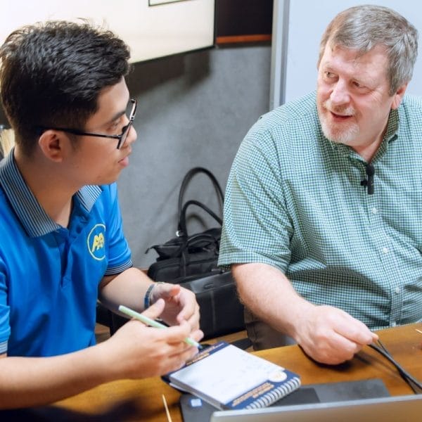 Direct Mentorship from US Experts